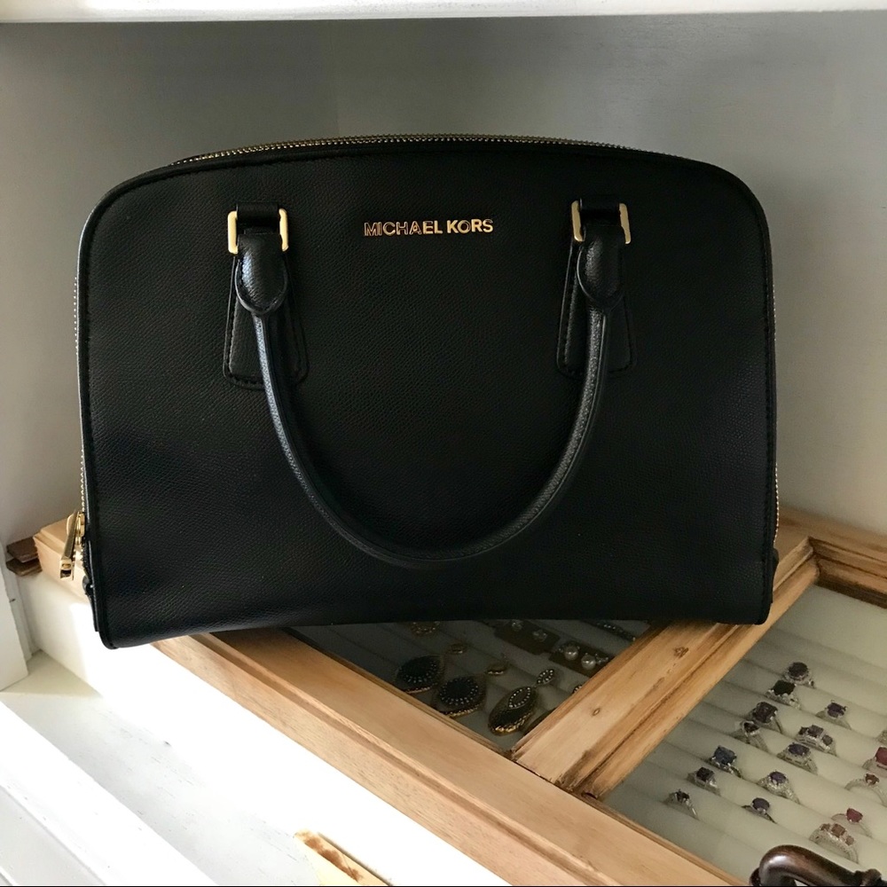 Michael Kors- Black